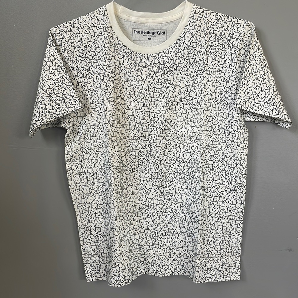 New T-Shirt Cat Print Size M White and Black